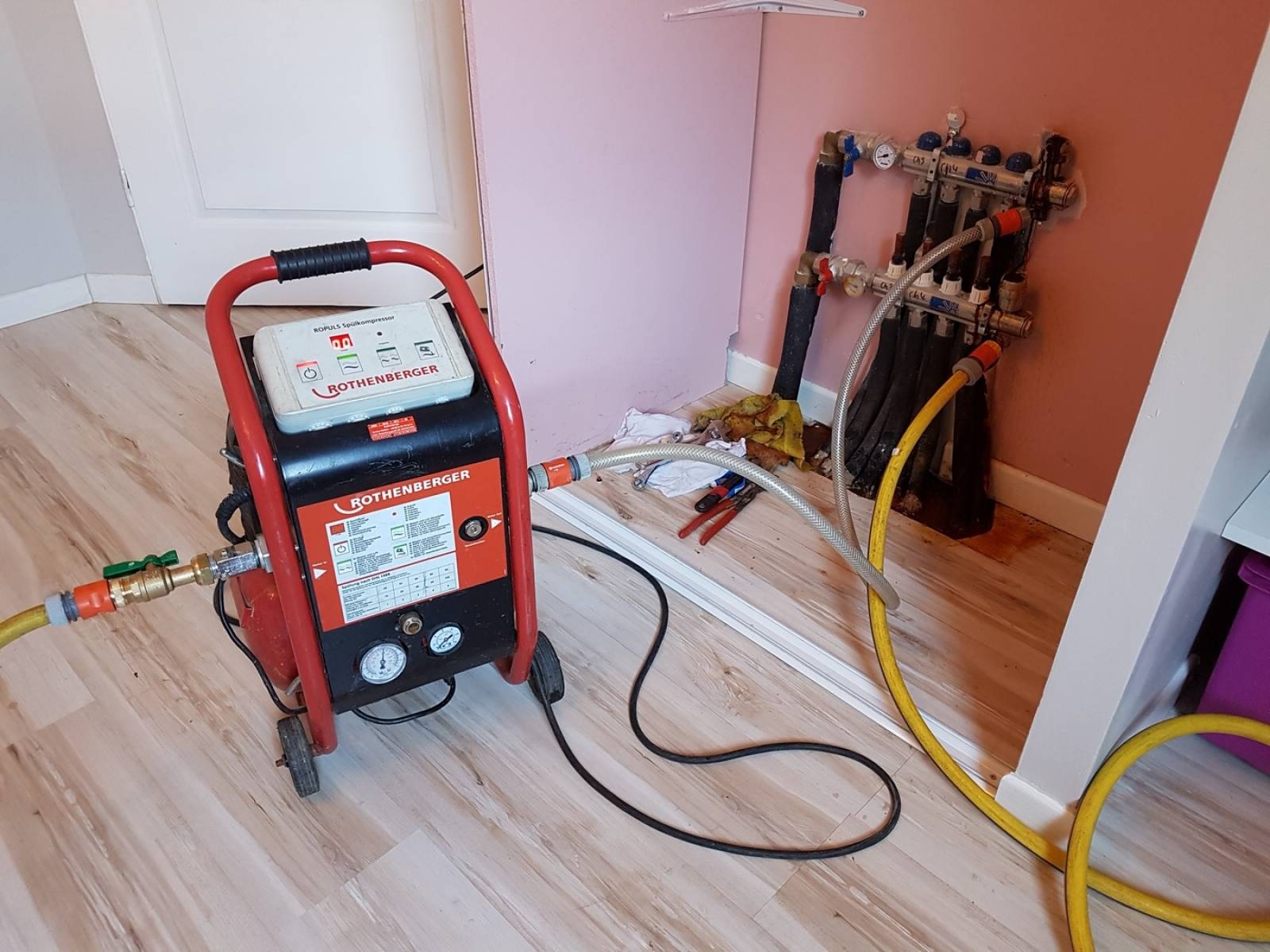 Güllübağlar Vaillant Hermetik Şofben Kombi Bakımı